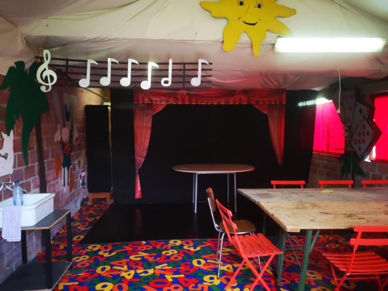 Magic Arts aménage un espace d'accueil et de stage pour les enfants de votre entreprise. 